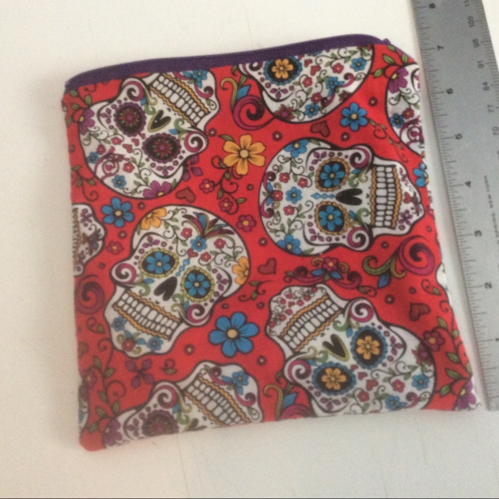 Day of the Dead Red Sugar Skulls Square Zip Cosmetic Case Travel Storage Bag - Picture 2 of 4